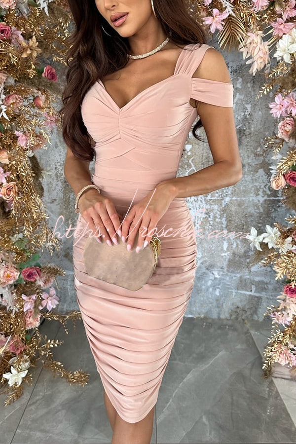 Classic Vintage Dress with a Flattering Fit