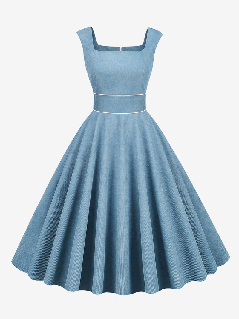 Classic Vintage Dress with a Flattering Fit