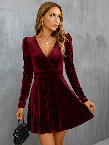 Sophisticated Dress with a Clean Classic Look