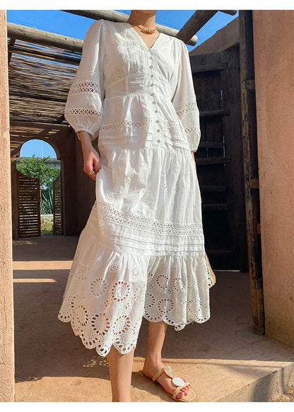 Sophisticated Dress with a Clean Classic Look