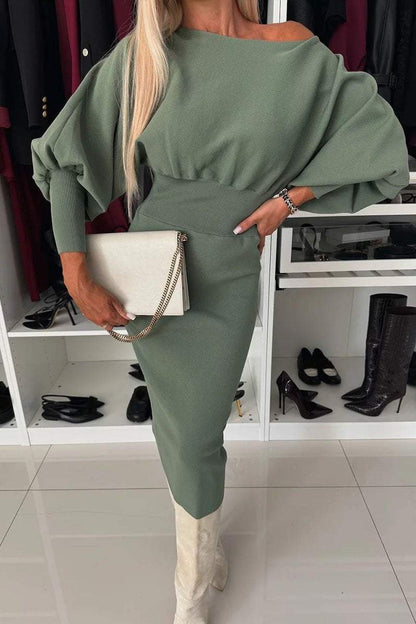 Classic Vintage & Enduringly Stylish Dress