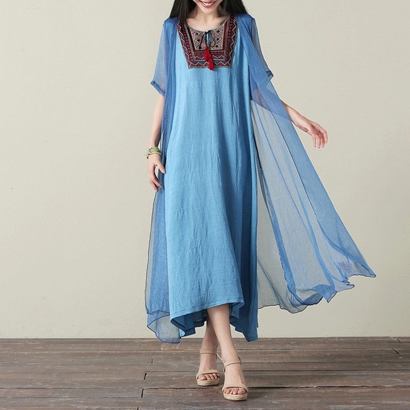 Beautifully Finished Dress in a Timeless Design