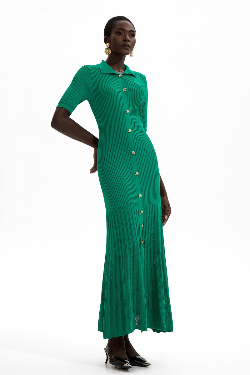 Beautifully Crafted Dress in a Classic Style