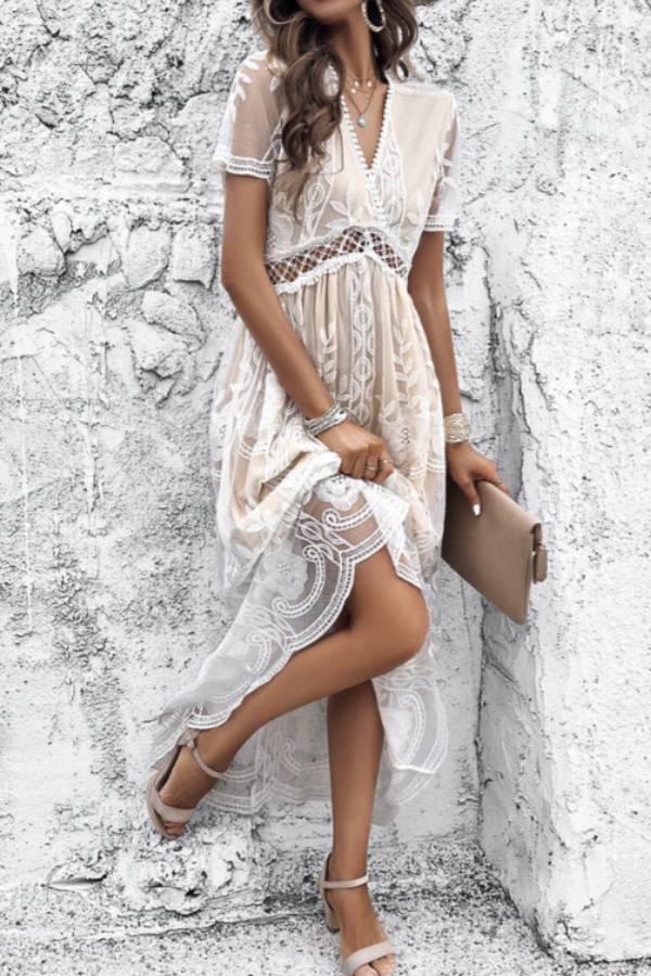 Well Tailored Dress with a Graceful Silhouette