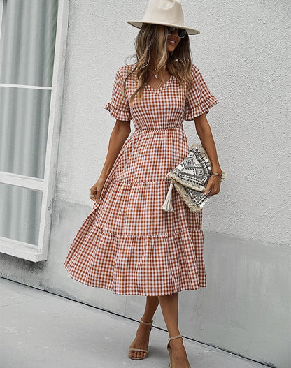 Gracefully Styled Dress for Any Occasion