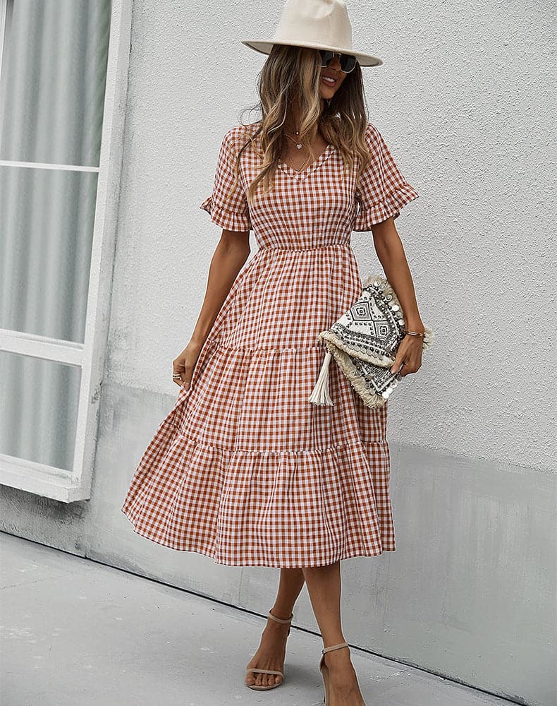 Gracefully Styled Dress for Any Occasion