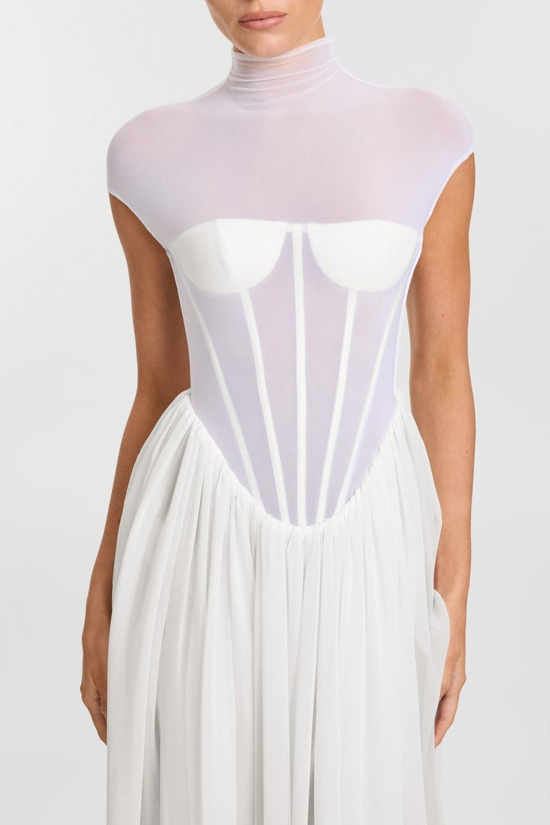 Beautifully Finished Dress in a Timeless Design