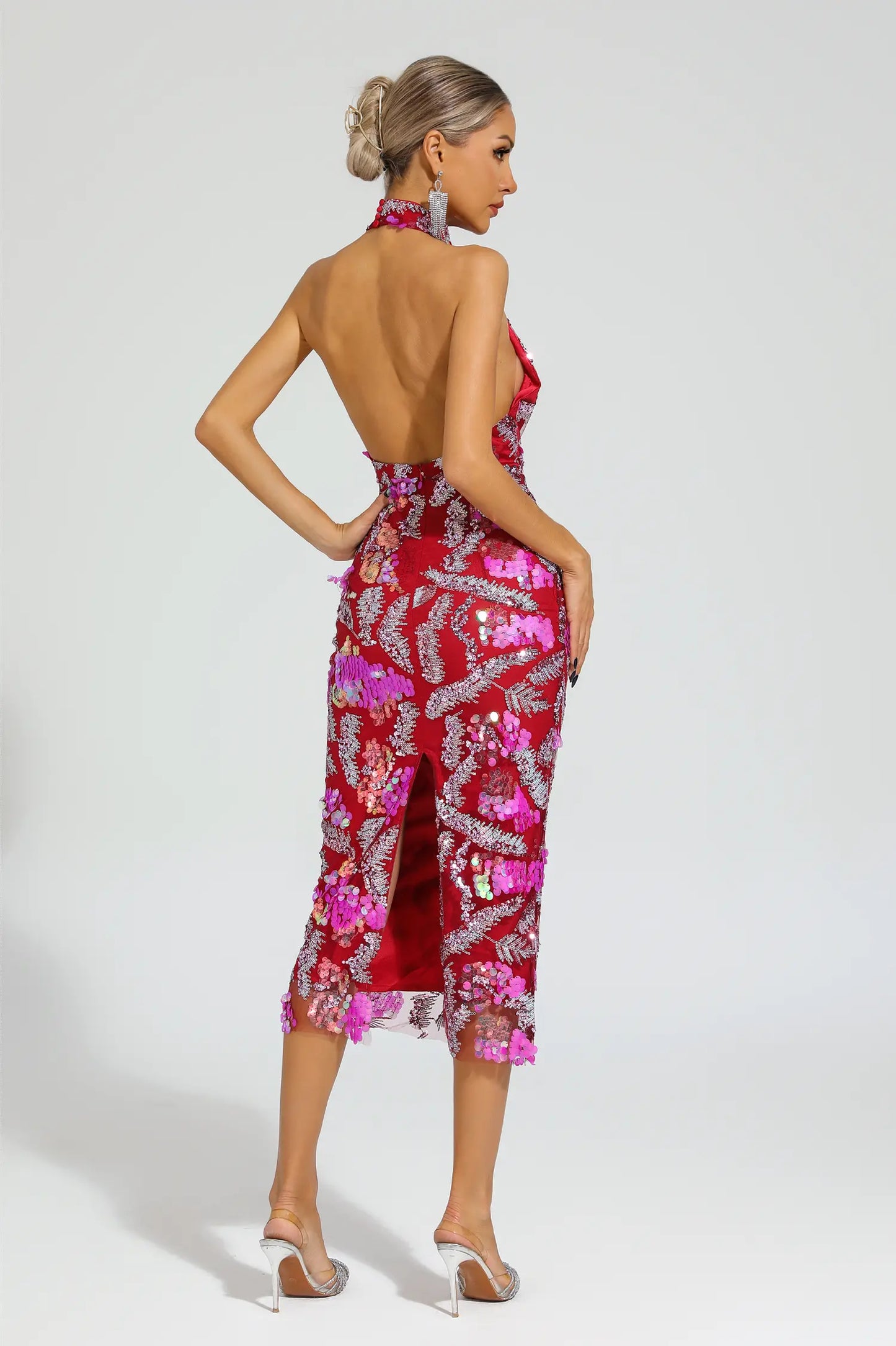 Beautifully Crafted Dress in a Classic Style