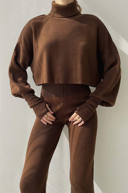 Classic Vintage Pants with a Flattering Fit