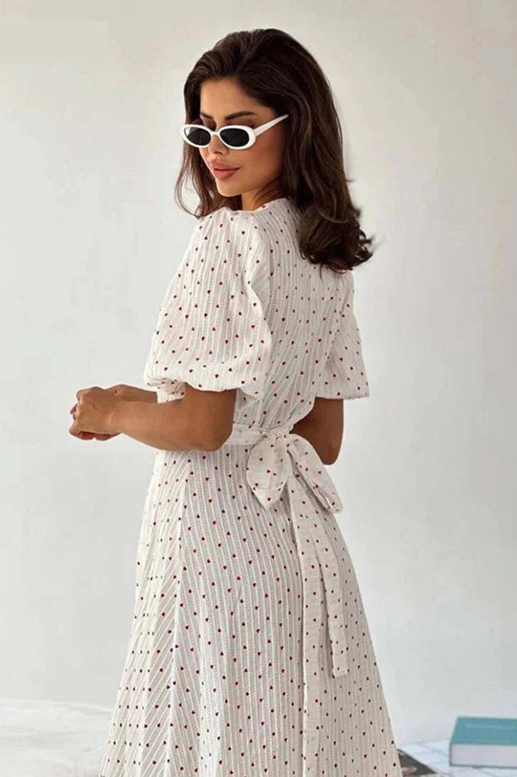 Beautifully Crafted Dress in a Classic Style