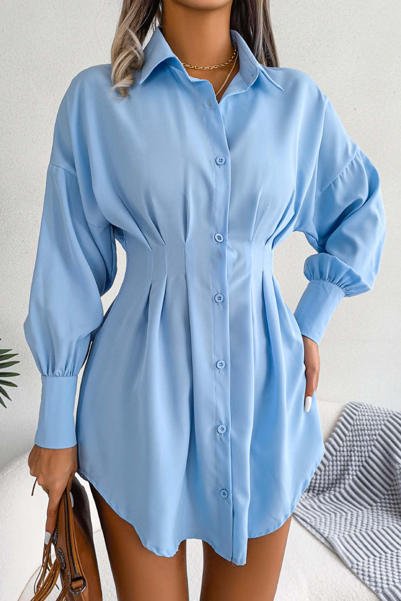 Beautifully Crafted Dress in a Classic Style