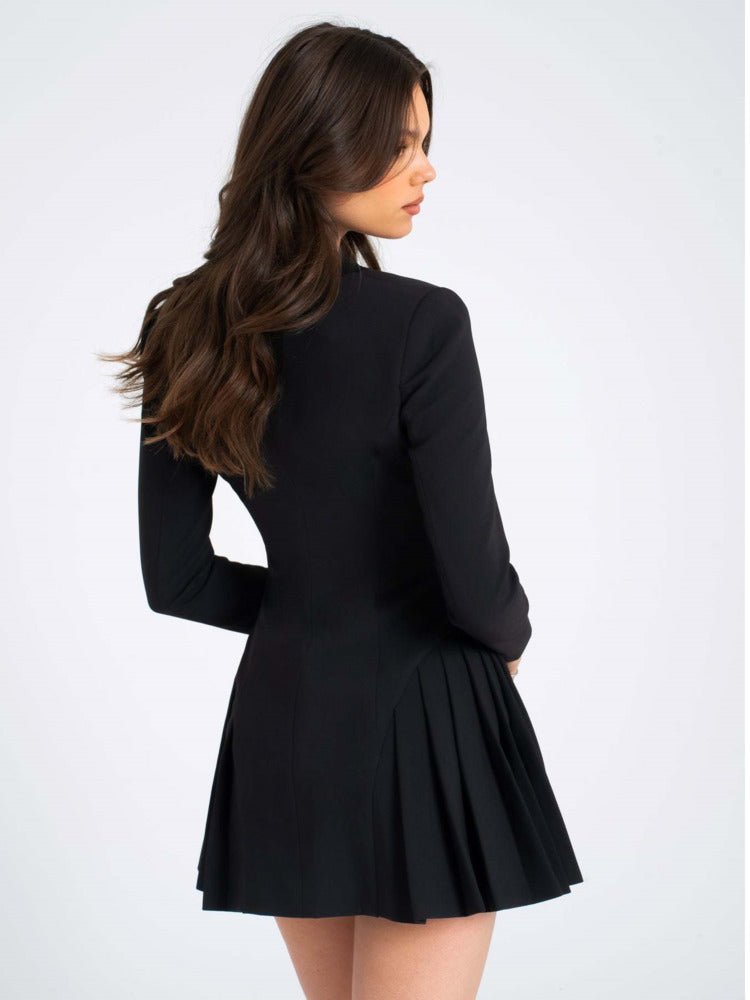 Well Tailored Jacket with a Graceful Silhouette