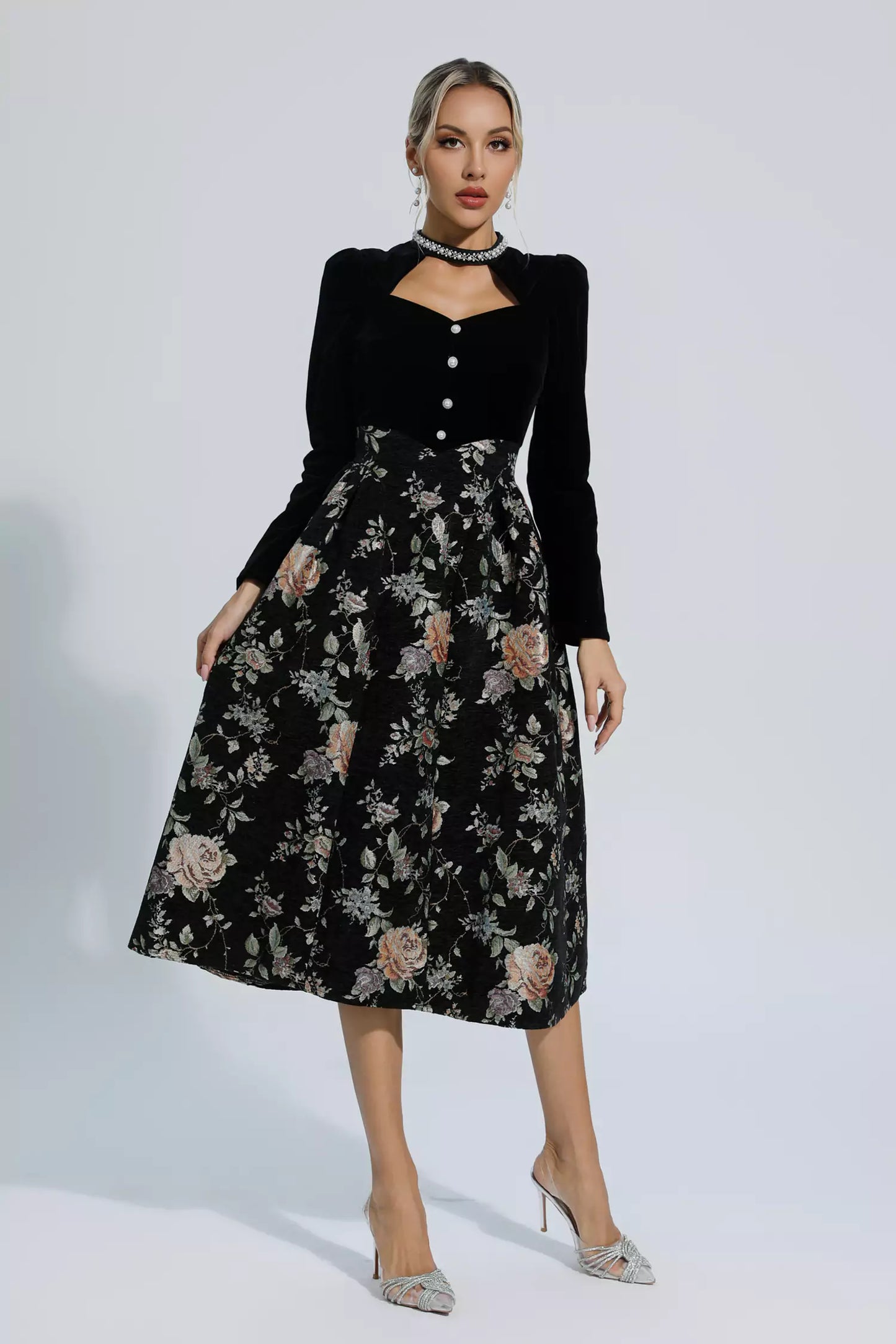 Classic Vintage Dress with a Flattering Fit