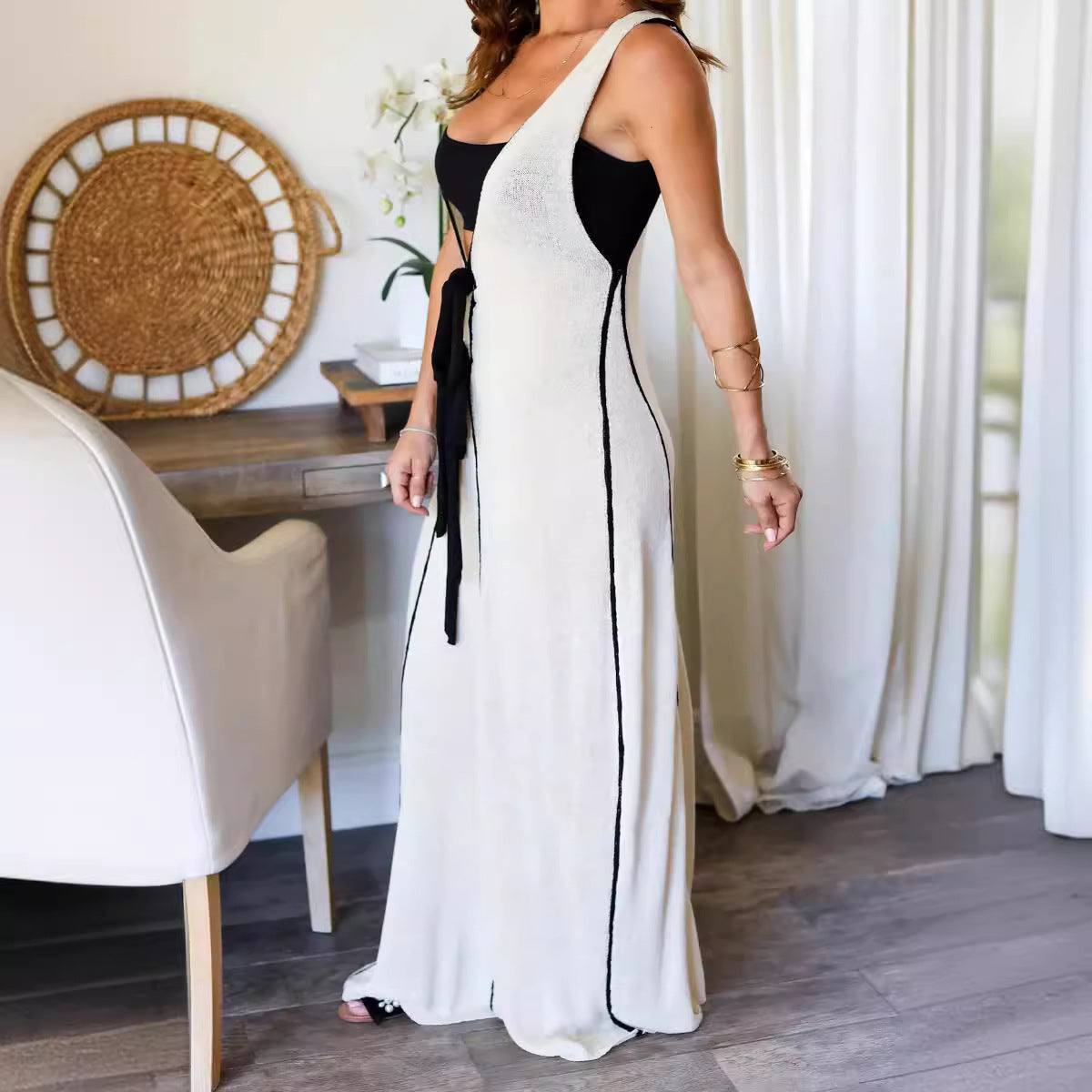 Effortlessly Elegant Dress with a Timeless Design