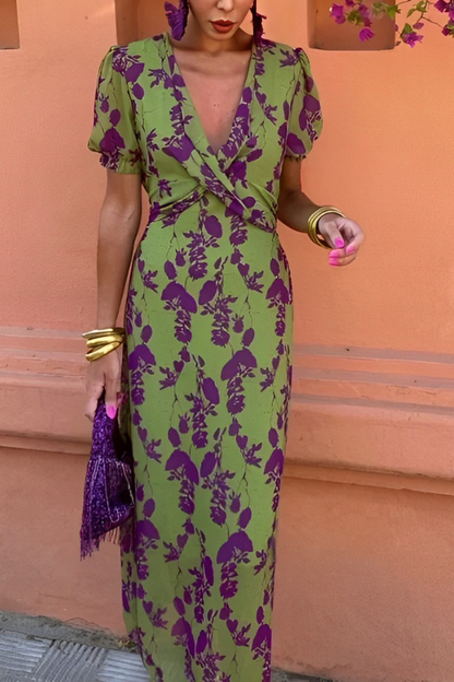 Classic Vintage & Enduringly Stylish Dress