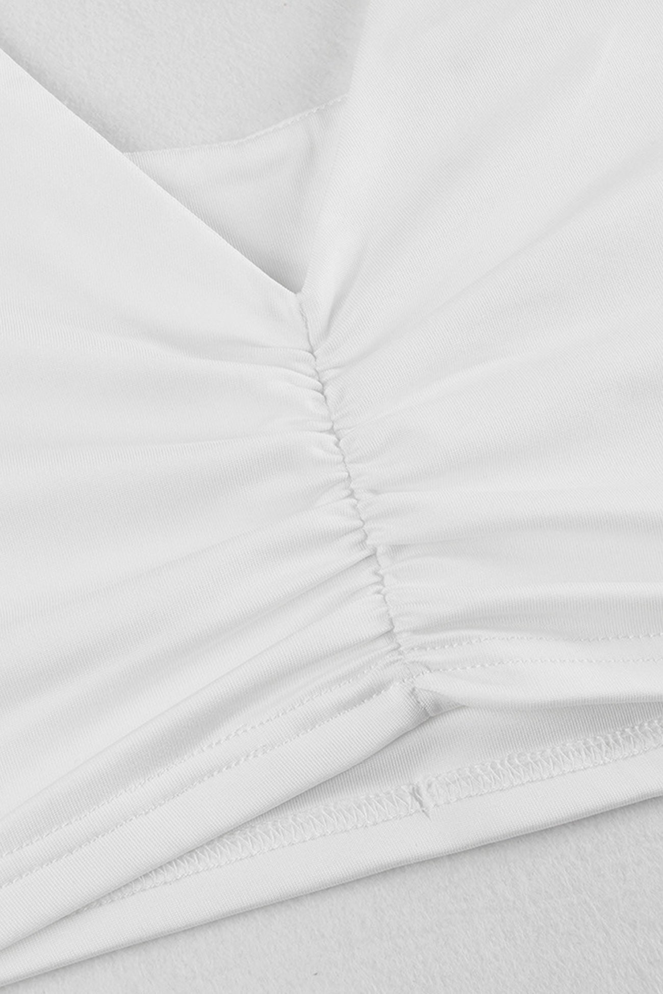 Well Tailored Pants with a Graceful Silhouette