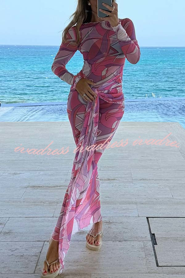 Gracefully Styled Dress for Any Occasion
