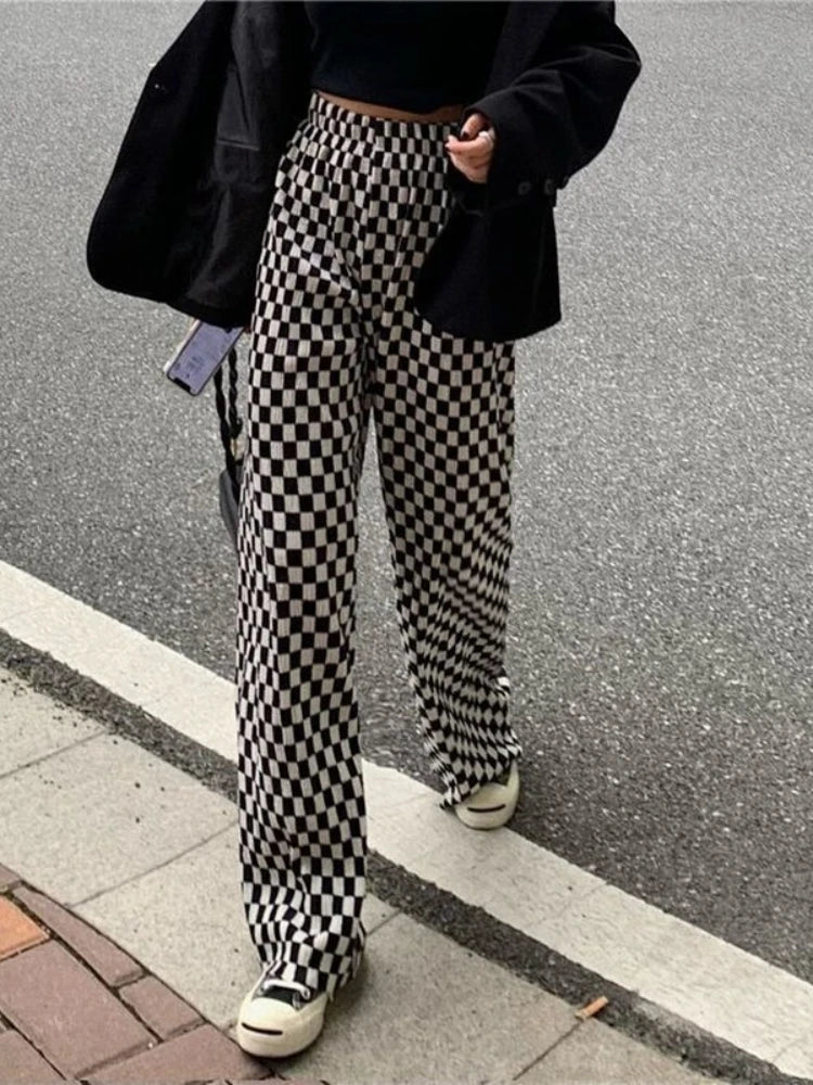 Well Tailored Garment with a Graceful Silhouette