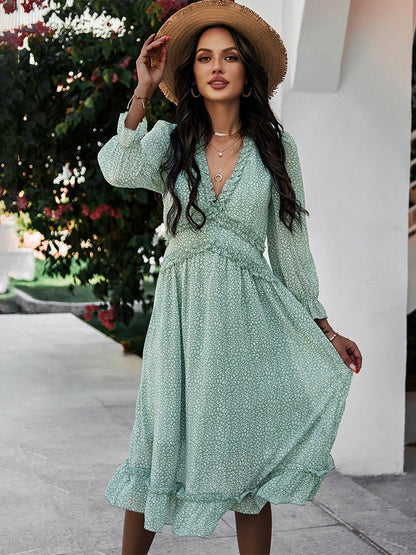 Sophisticated Dress with a Clean Classic Look
