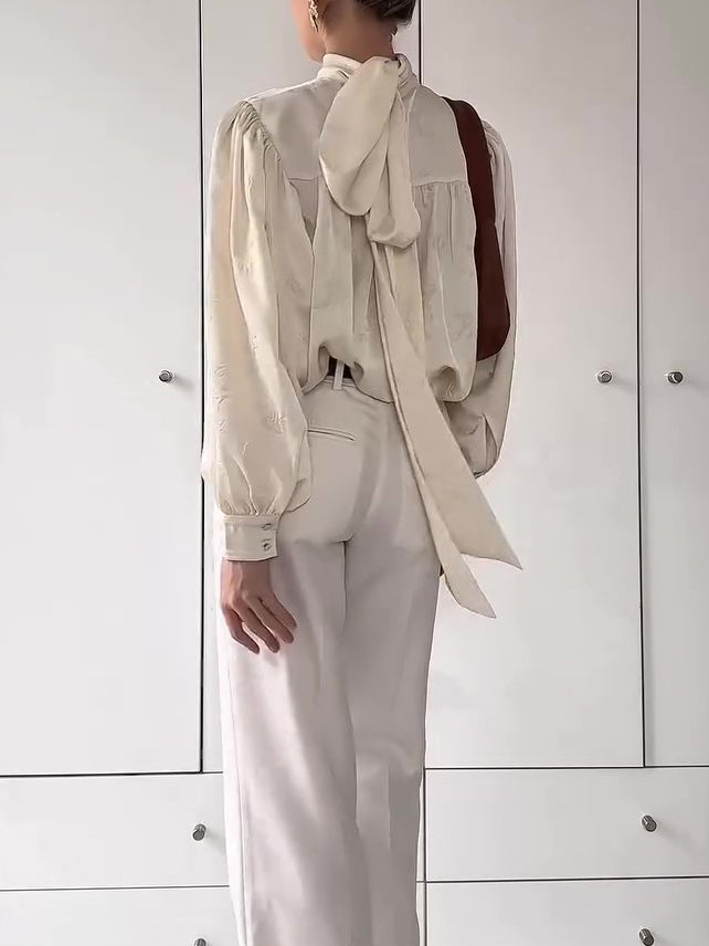 Elegantly Styled Blouse for Everyday Wear