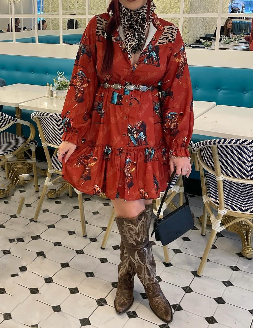 Beautifully Crafted Dress in a Classic Style