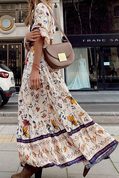 Effortlessly Elegant Dress with a Timeless Design