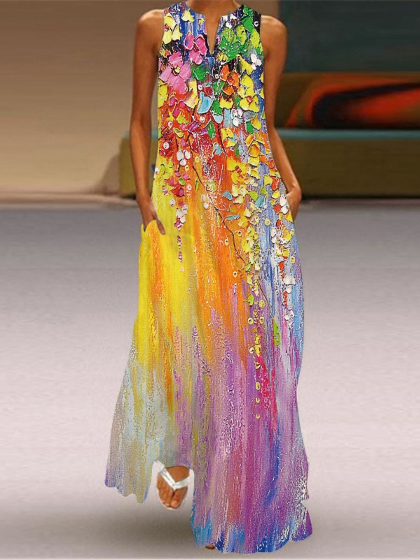 Beautifully Finished Dress in a Timeless Design