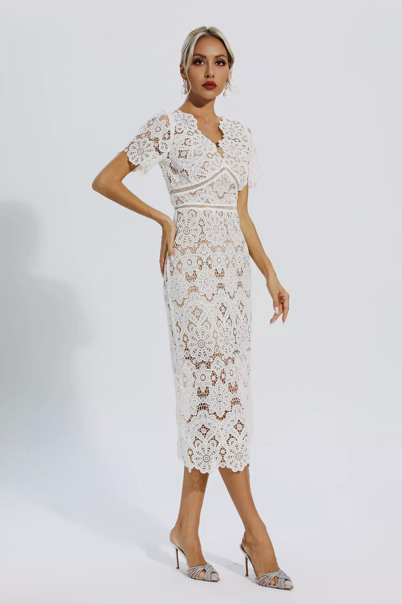 Polished Dress with an Effortless Classic Look