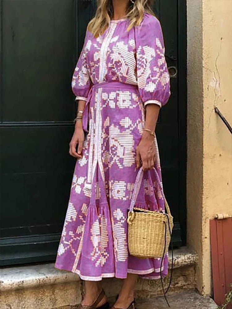 Well Tailored Dress with a Graceful Silhouette