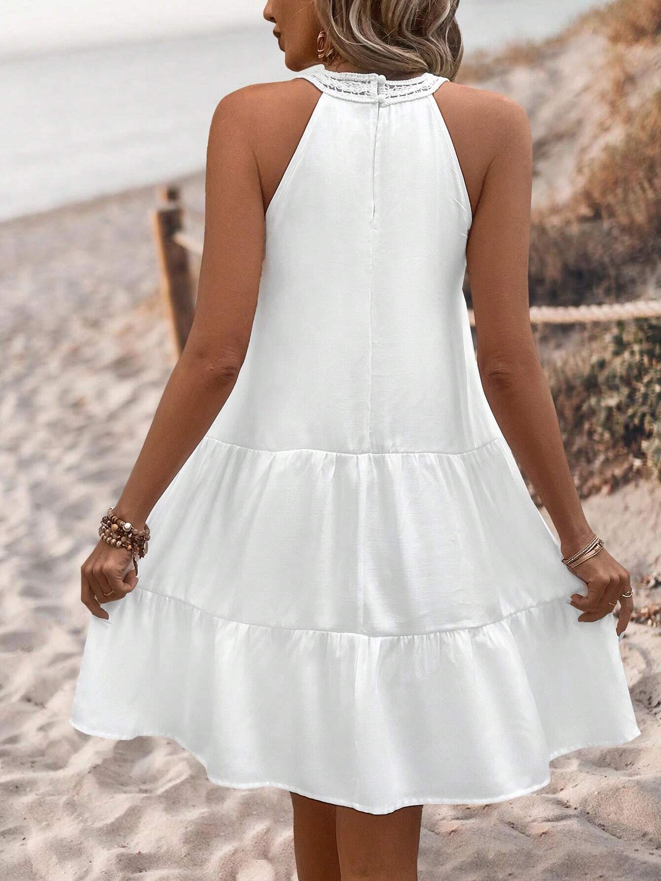 Well Tailored Dress with a Graceful Silhouette