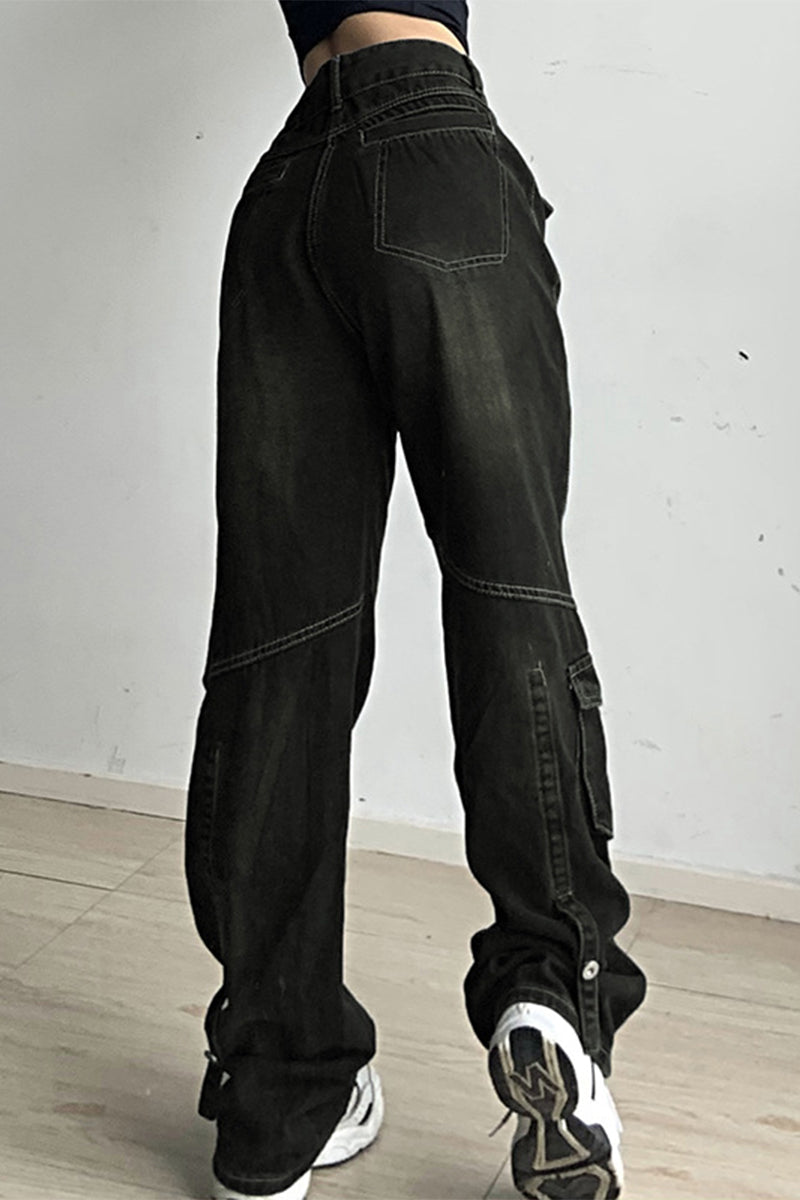 Effortlessly Elegant Garment with a Timeless Design