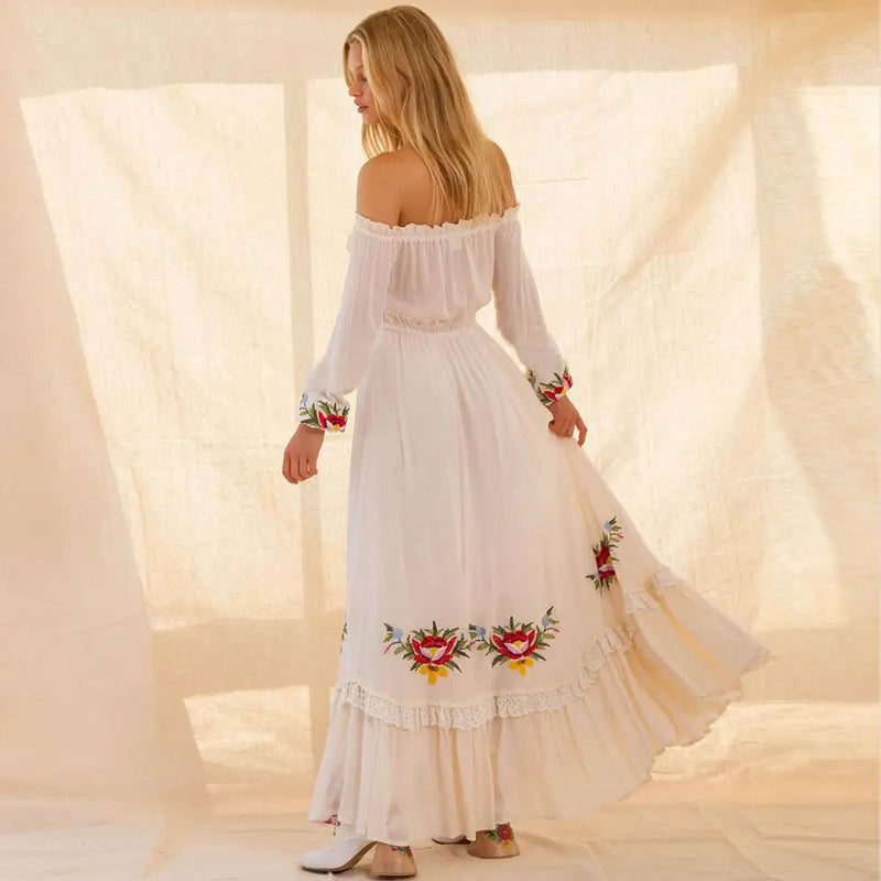 Effortlessly Elegant Dress with a Timeless Design