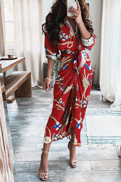 Well Tailored Dress with a Graceful Silhouette