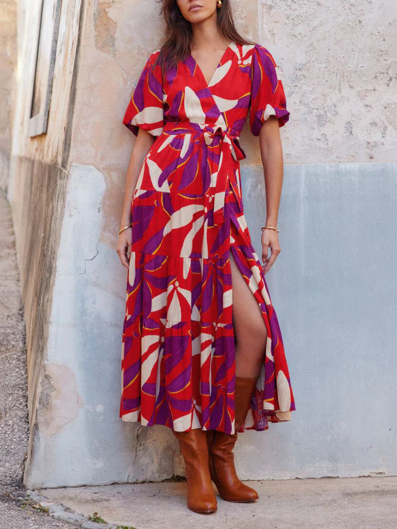 Classic Vintage Dress with a Flattering Fit