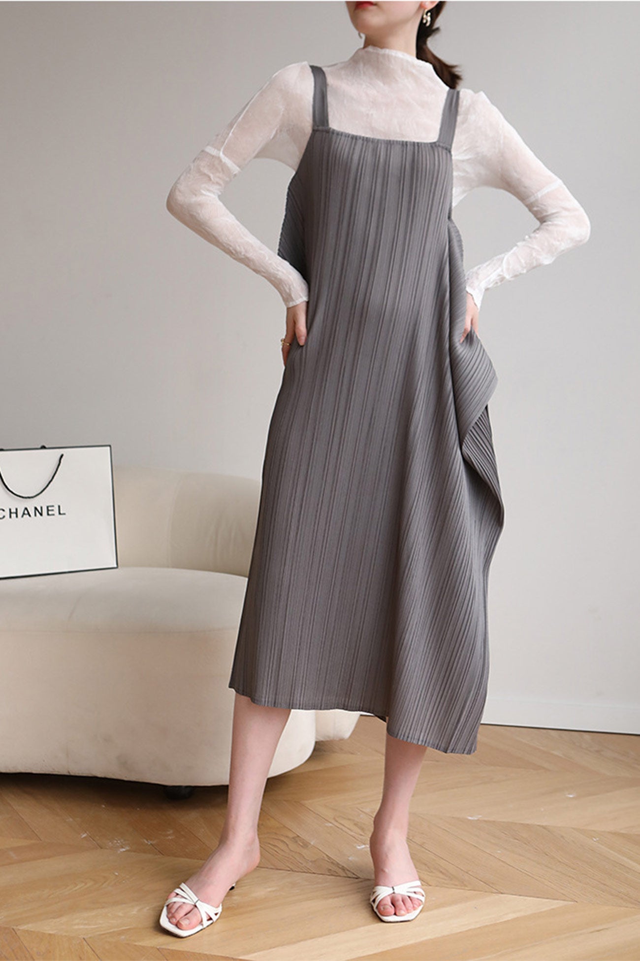 Sophisticated Dress with a Clean Classic Look