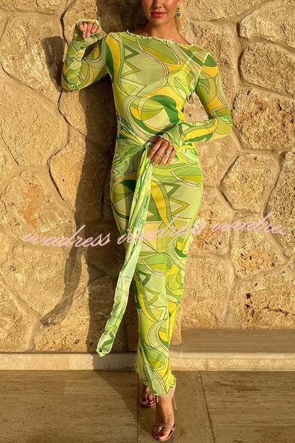 Gracefully Styled Dress for Any Occasion