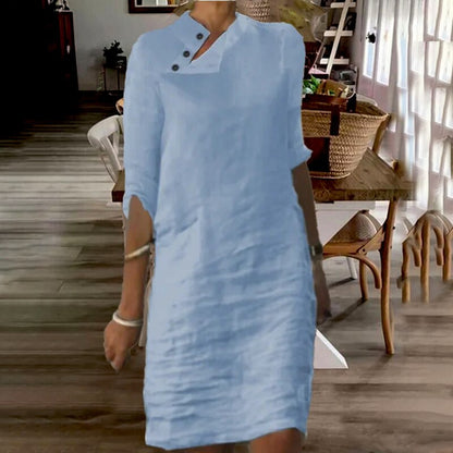 Classic Vintage Dress with a Flattering Fit