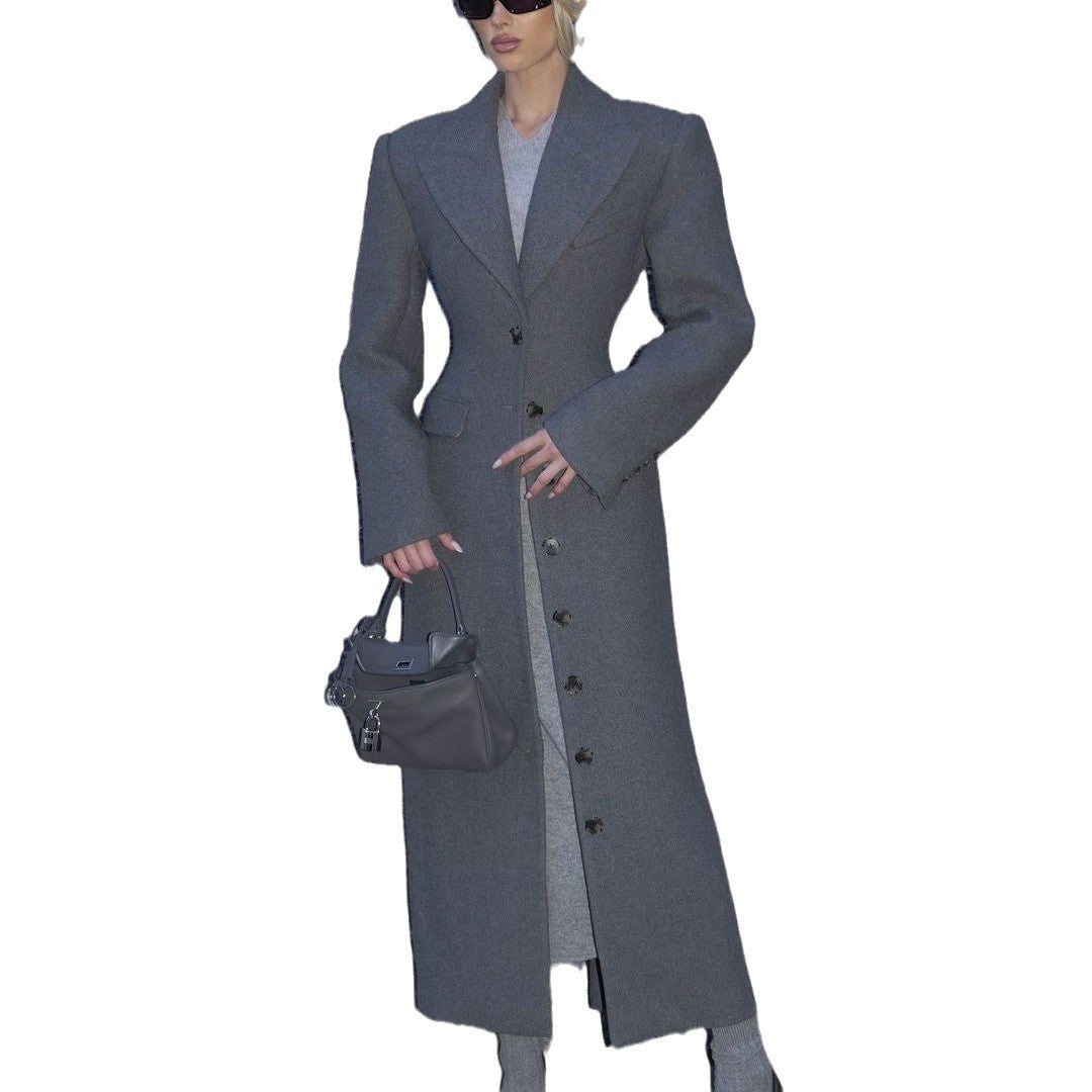 Classic Vintage Coat with a Flattering Fit
