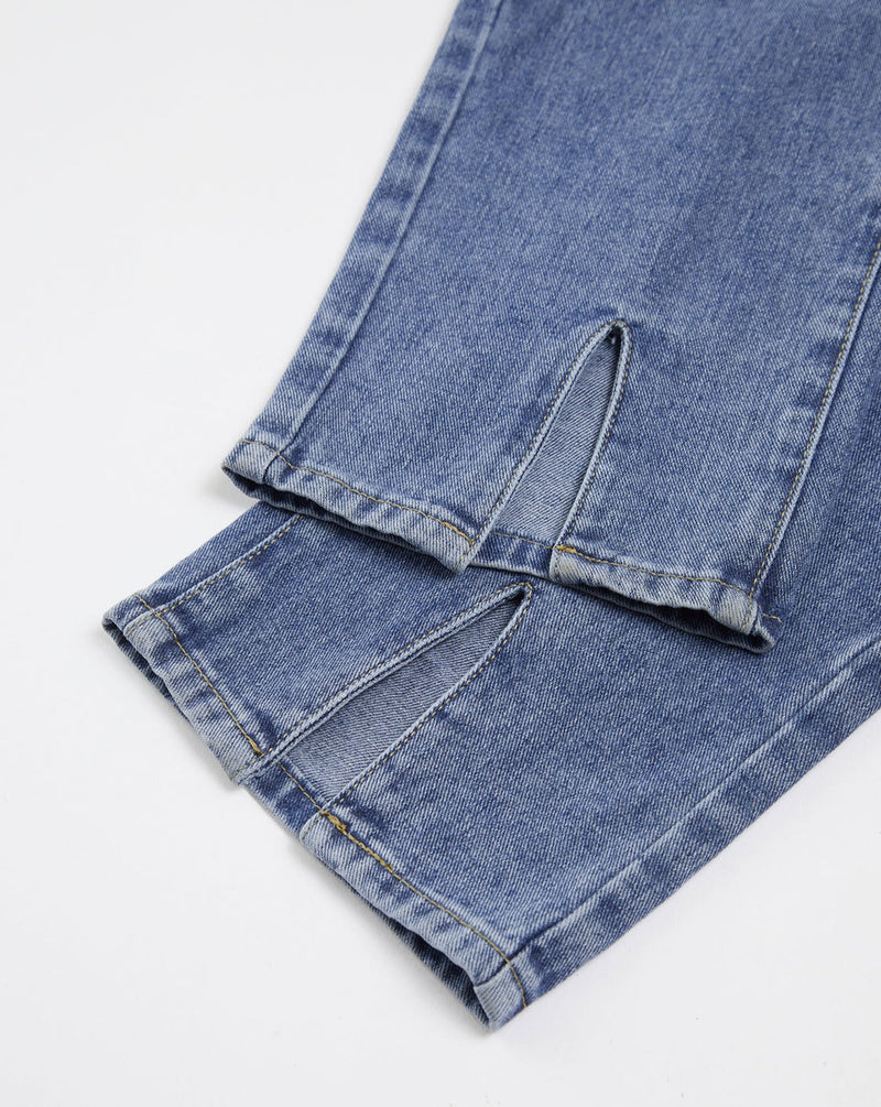 Well Tailored Garment with a Graceful Silhouette