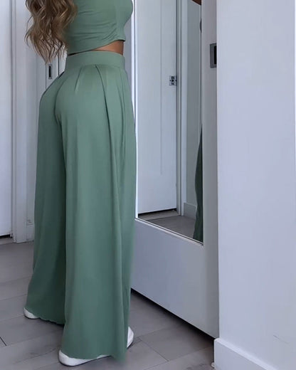 Sophisticated Pants with a Clean Classic Look