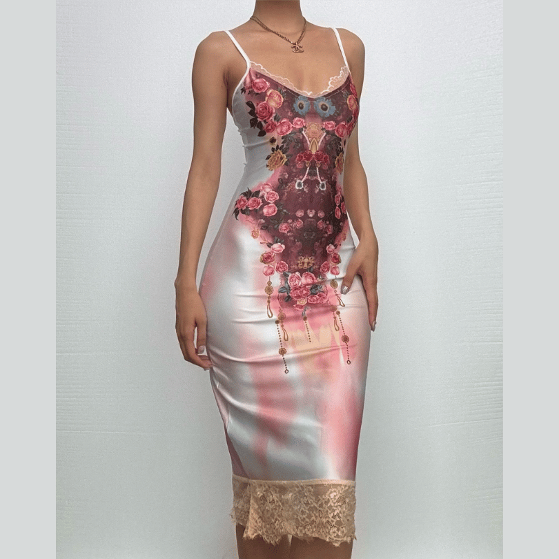 Beautifully Crafted Dress in a Classic Style