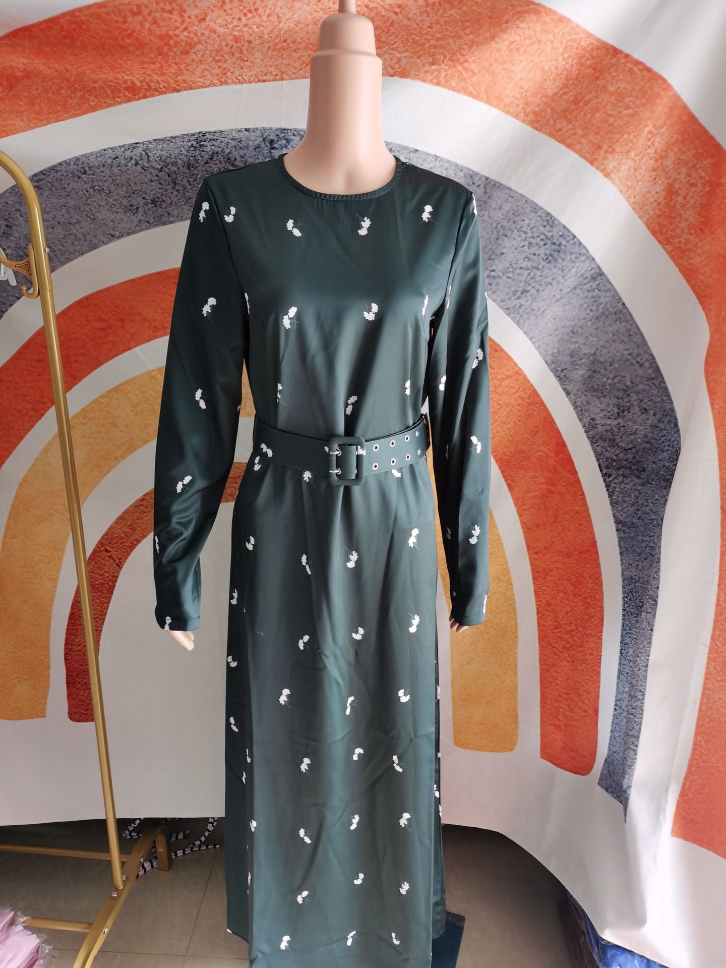 Classic Vintage & Enduringly Stylish Dress