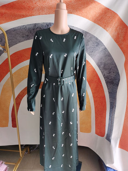 Classic Vintage & Enduringly Stylish Dress