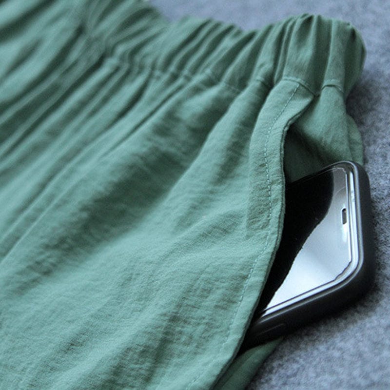 Classic Vintage Pants with a Flattering Fit