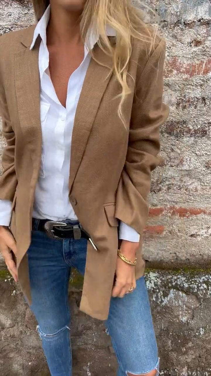 Elegantly Styled Jacket for Everyday Wear