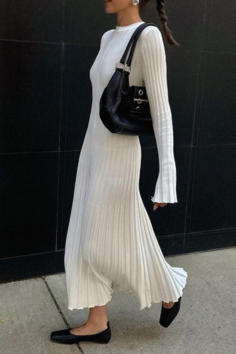Polished Dress with an Effortless Classic Look