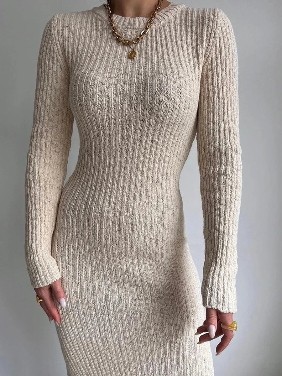 Classic Vintage Sweater with a Flattering Fit