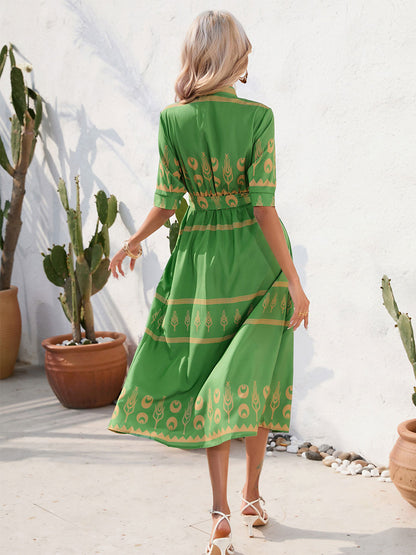 Well Tailored Dress with a Graceful Silhouette