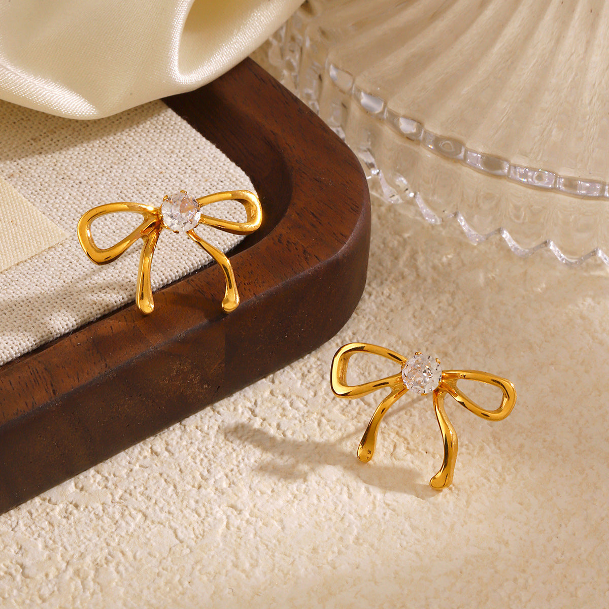 Beautiful Gold Earring with Unique Style