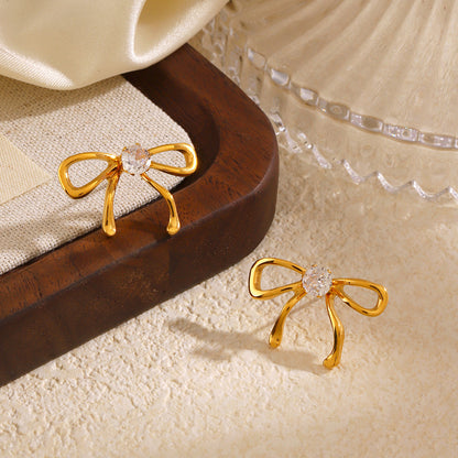 Beautiful Gold Earring with Unique Style